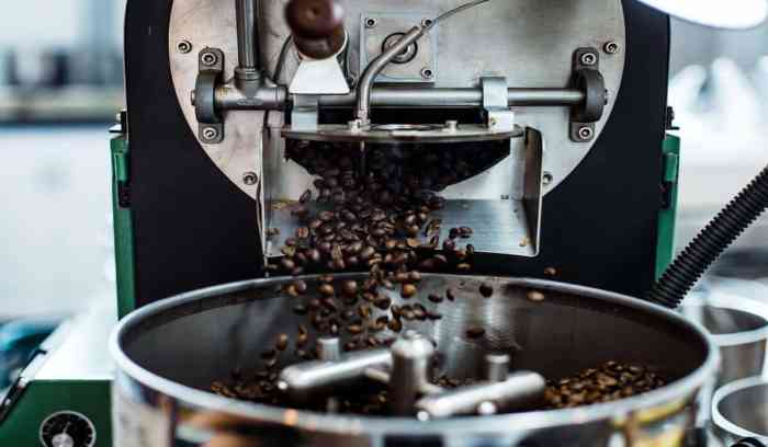 Coffee Pods & Machines: Brewing Convenience Globally